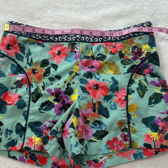 Anthropologie Cartonnier SkyFlower Patterned Fabric Short  in Size 8 - Picture 7 of 14